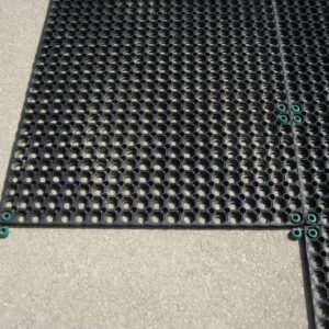 Interlocks for honeycomb hollow ring mats